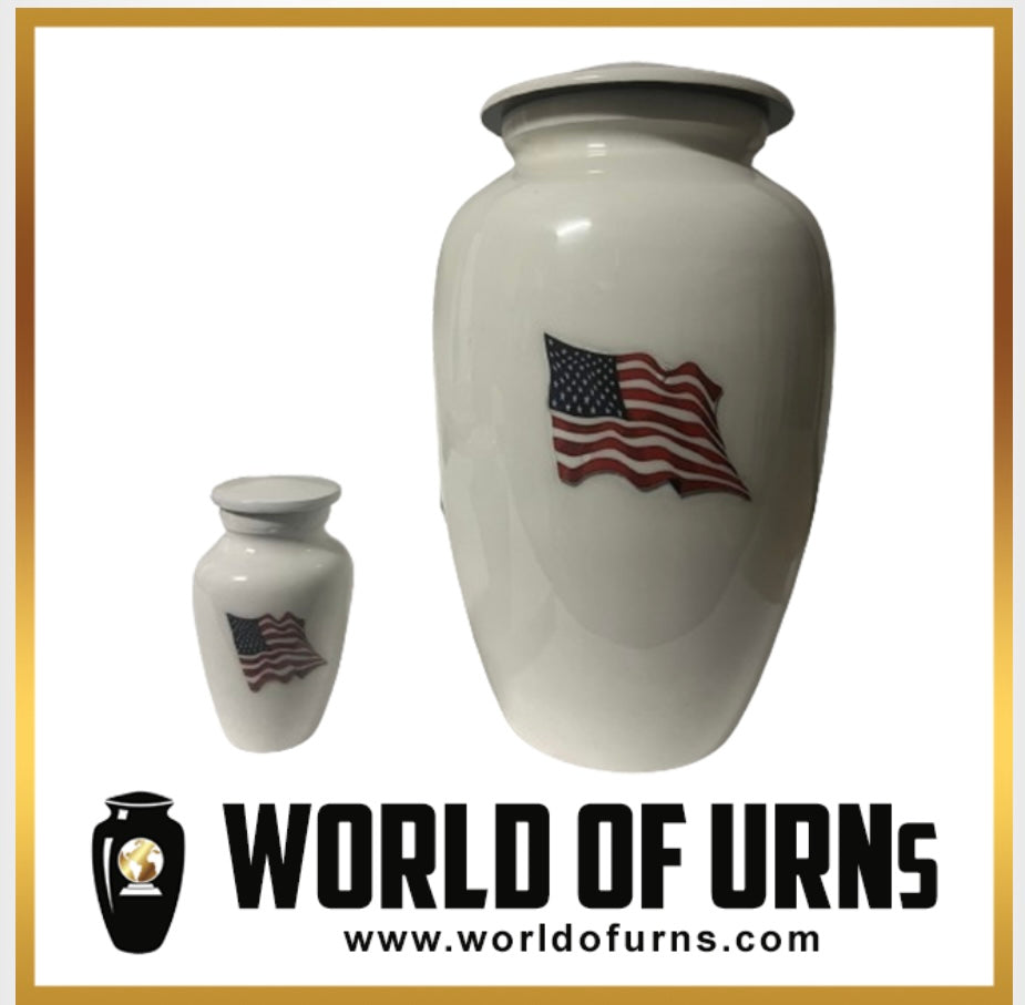 Patriot Urn White